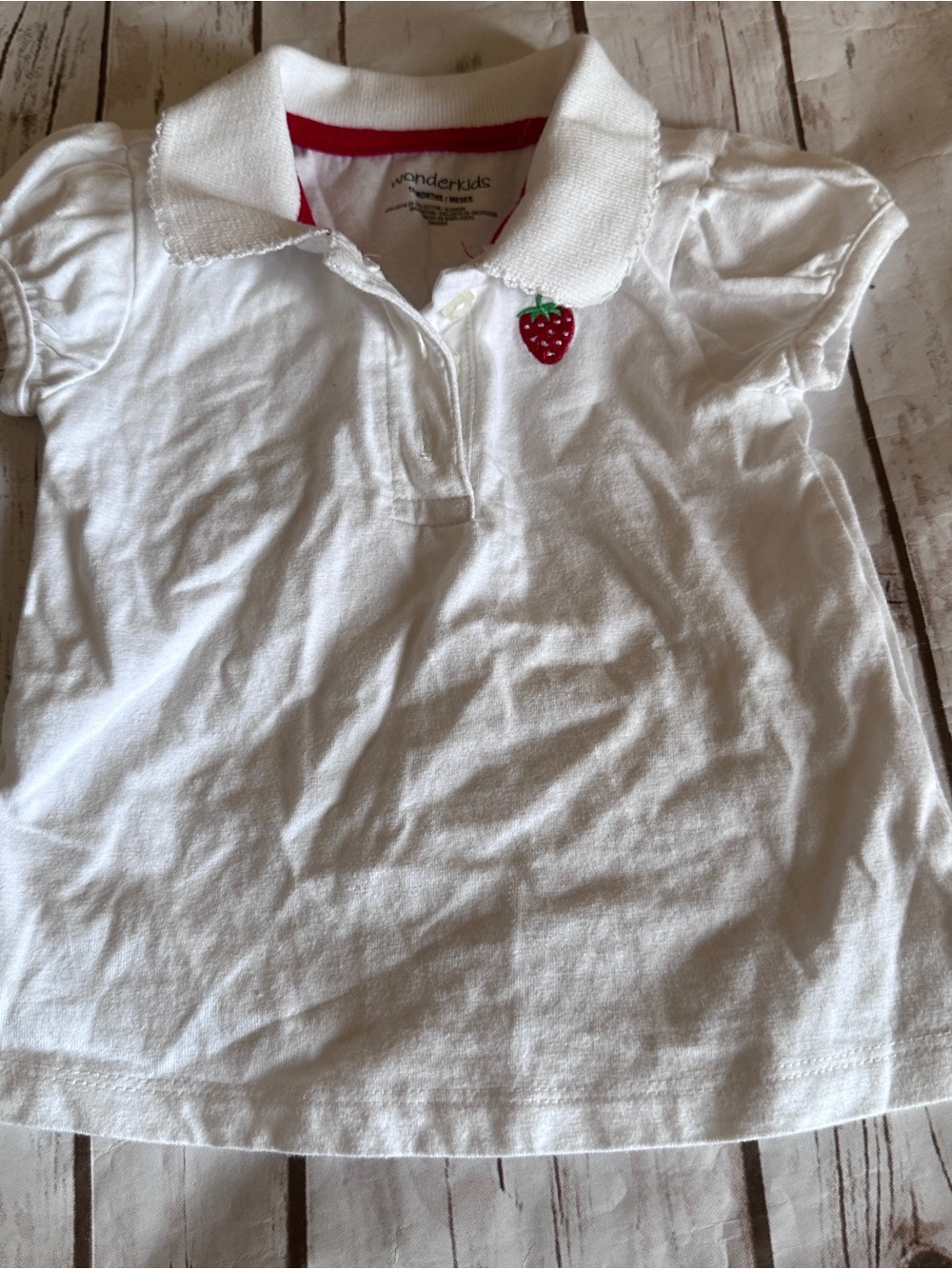 Wonderkids strawberry polo shirt vguc, size 18 months